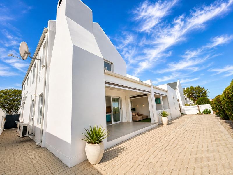 4 Bedroom Property for Sale in Dwarskersbos Western Cape